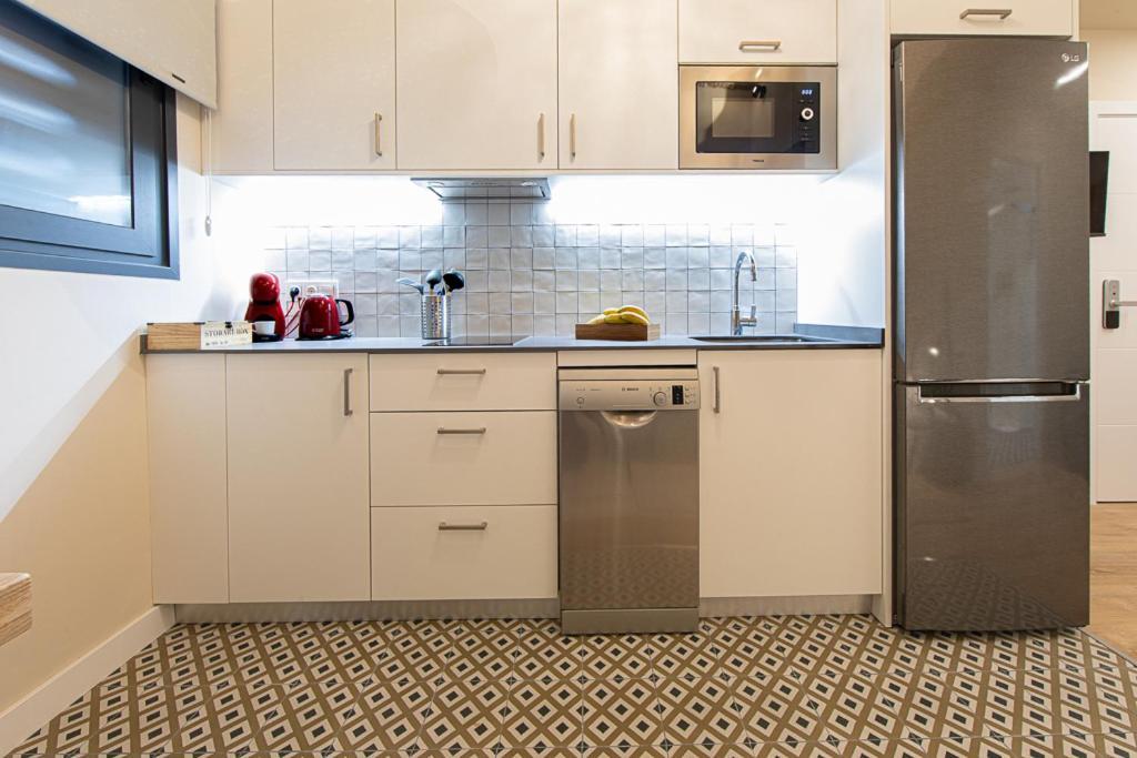 Barcelona Touch Apartments โอสปิตาเล็ต เดอ โยเบรกัต ภายนอก รูปภาพ