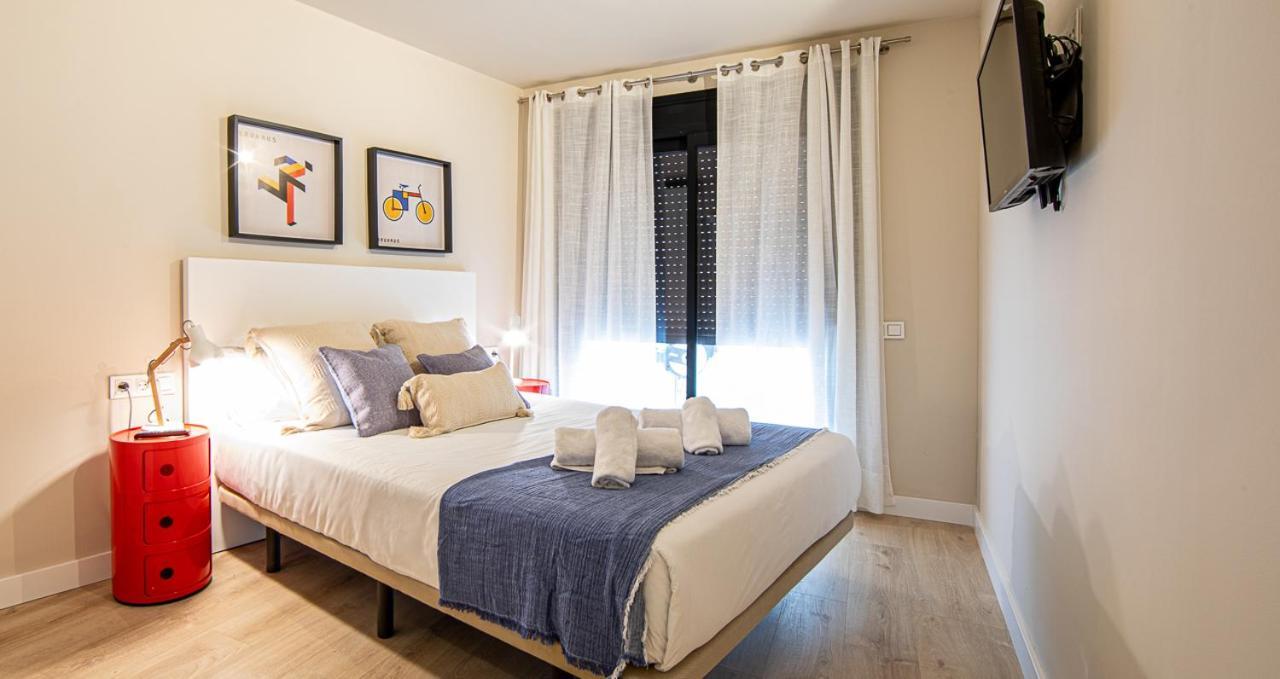 Barcelona Touch Apartments โอสปิตาเล็ต เดอ โยเบรกัต ภายนอก รูปภาพ