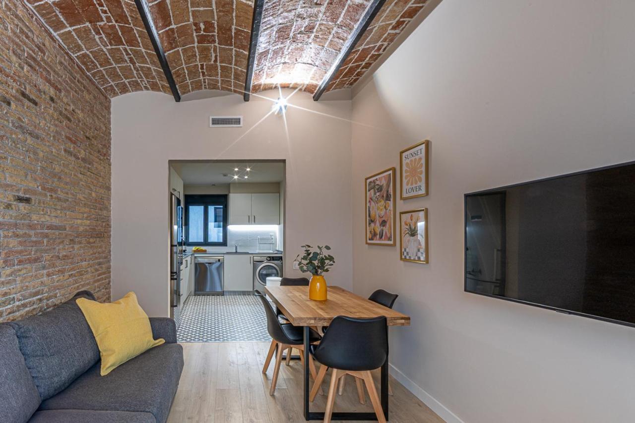 Barcelona Touch Apartments โอสปิตาเล็ต เดอ โยเบรกัต ภายนอก รูปภาพ