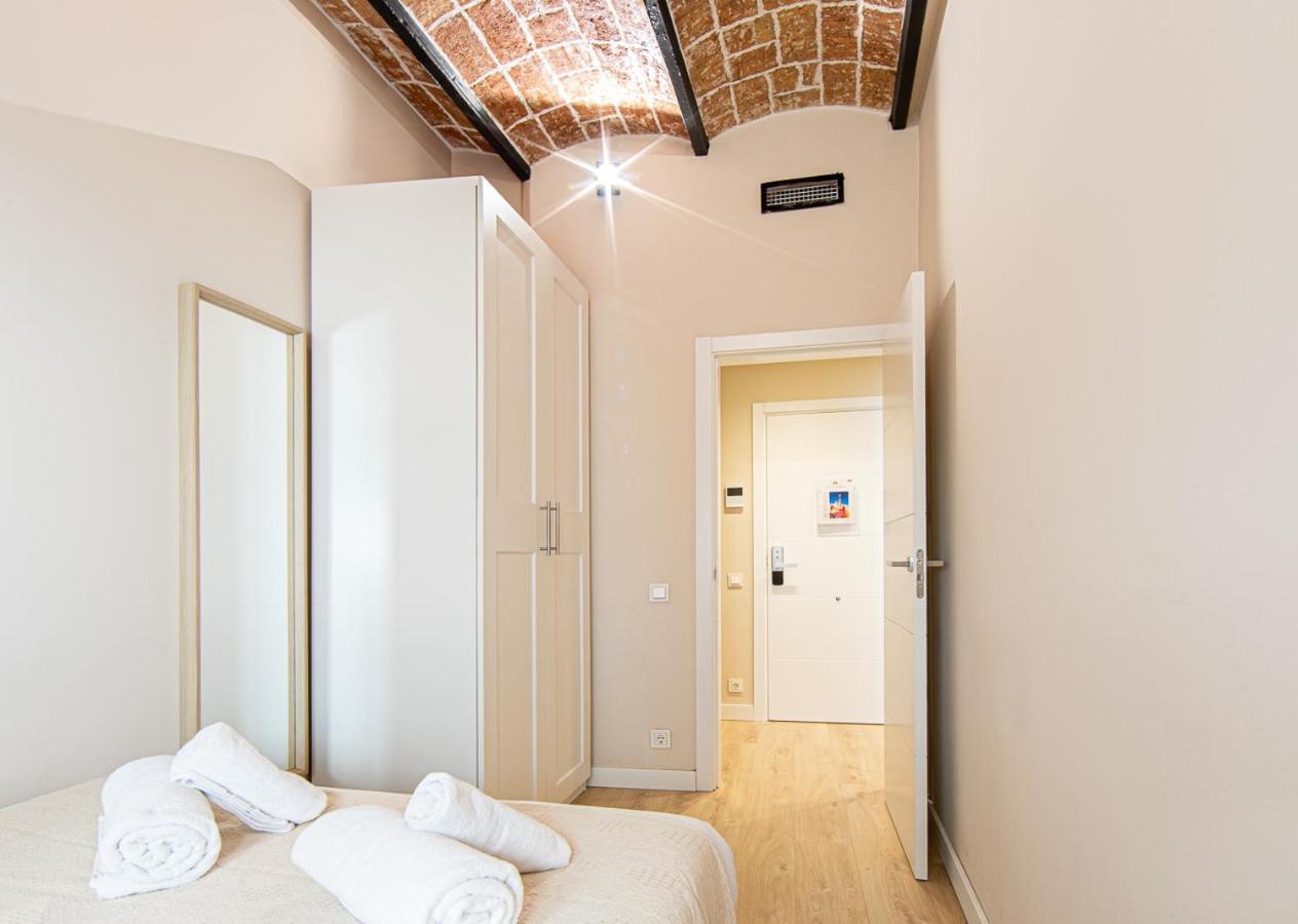 Barcelona Touch Apartments โอสปิตาเล็ต เดอ โยเบรกัต ภายนอก รูปภาพ