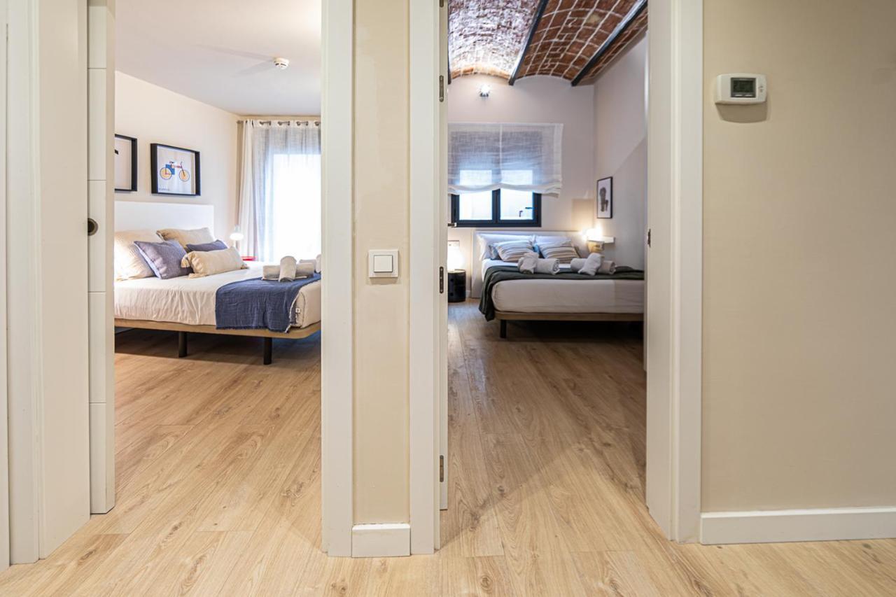 Barcelona Touch Apartments โอสปิตาเล็ต เดอ โยเบรกัต ภายนอก รูปภาพ