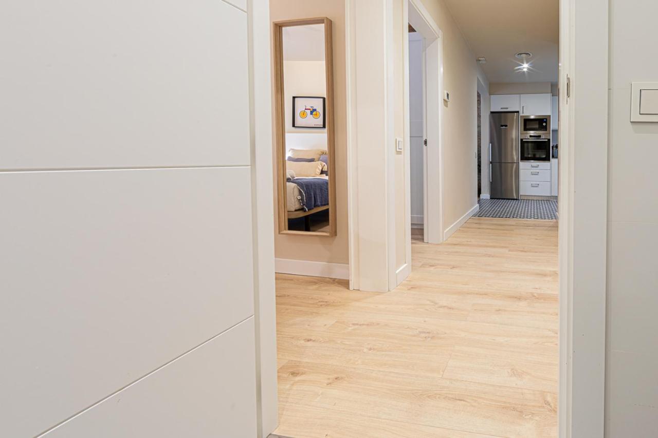 Barcelona Touch Apartments โอสปิตาเล็ต เดอ โยเบรกัต ภายนอก รูปภาพ