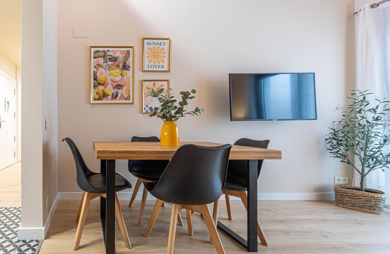 Barcelona Touch Apartments โอสปิตาเล็ต เดอ โยเบรกัต ภายนอก รูปภาพ