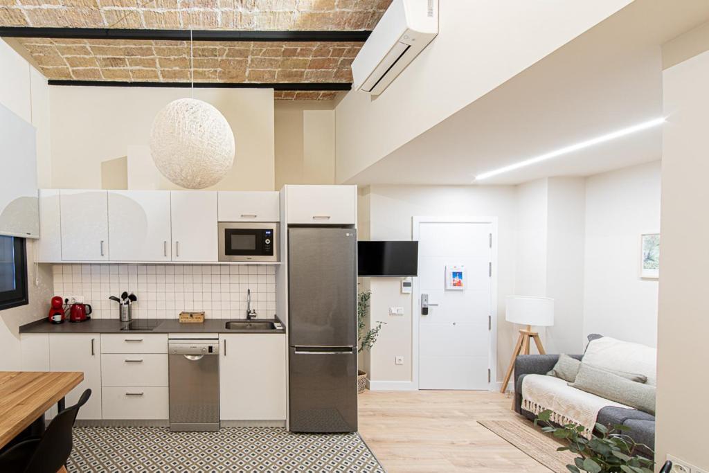 Barcelona Touch Apartments โอสปิตาเล็ต เดอ โยเบรกัต ภายนอก รูปภาพ