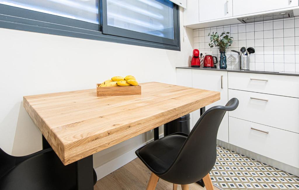 Barcelona Touch Apartments โอสปิตาเล็ต เดอ โยเบรกัต ภายนอก รูปภาพ